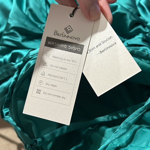 Berlinnova Green Spaghetti Straps Corset Back Long Prom Formal Dress - Picture 7 of 11